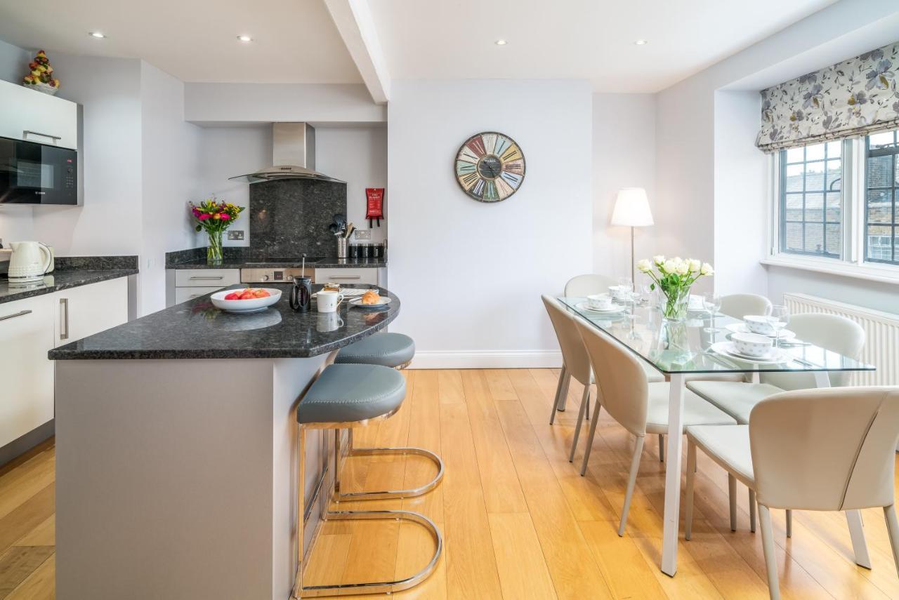 Castle Properties:Eton-The College Windsor Eksteriør bilde