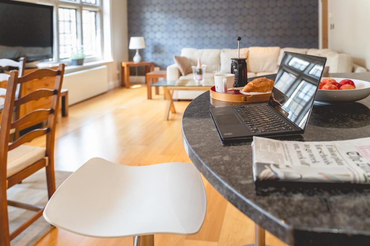 Castle Properties:Eton-The College Windsor Eksteriør bilde