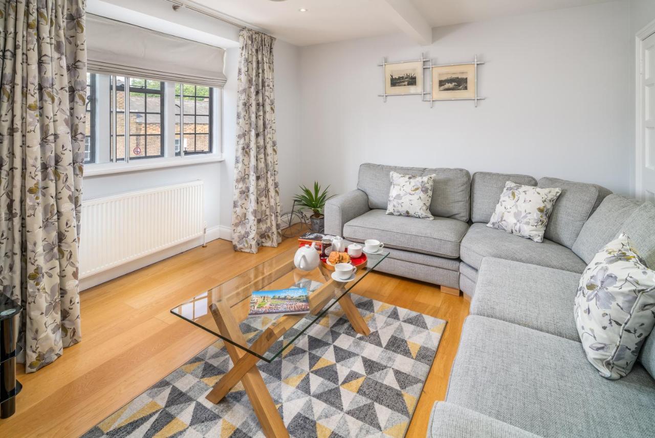 Castle Properties:Eton-The College Windsor Eksteriør bilde