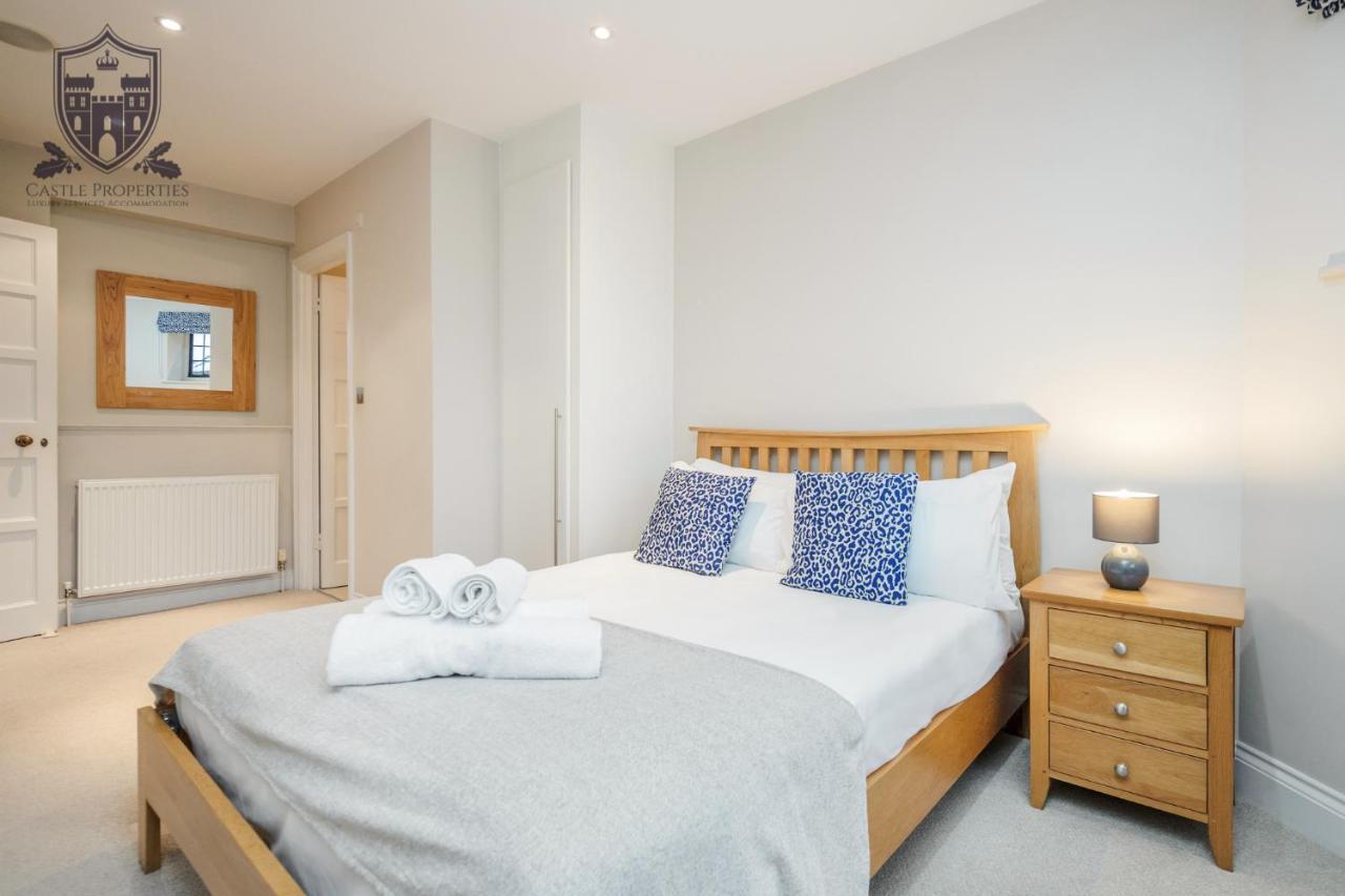 Castle Properties:Eton-The College Windsor Eksteriør bilde
