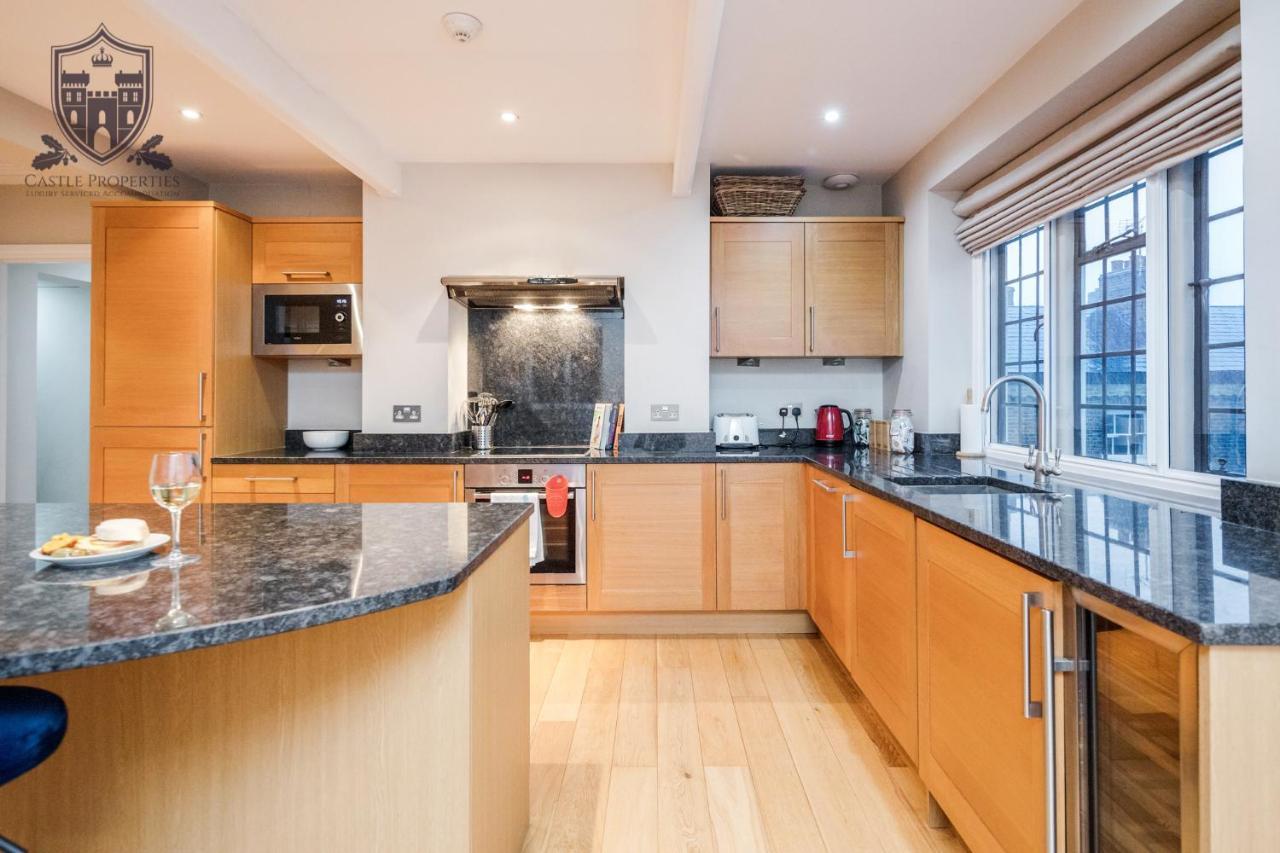 Castle Properties:Eton-The College Windsor Eksteriør bilde